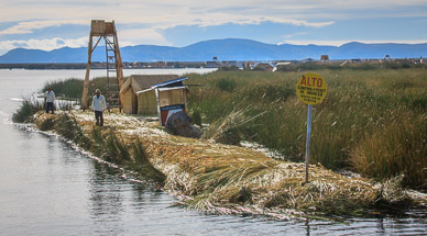Los Uros - Gaviota floating reed islands