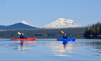 Kayaking on Waldo Lake