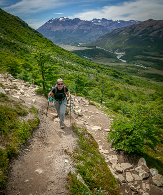 Climbing up to Laguna de los Tres