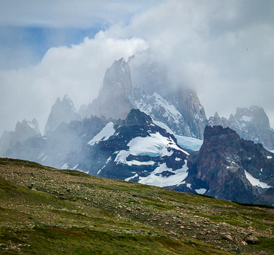 Decending from Loma del Pliegue Tumbado, Cerro Poincenot in background