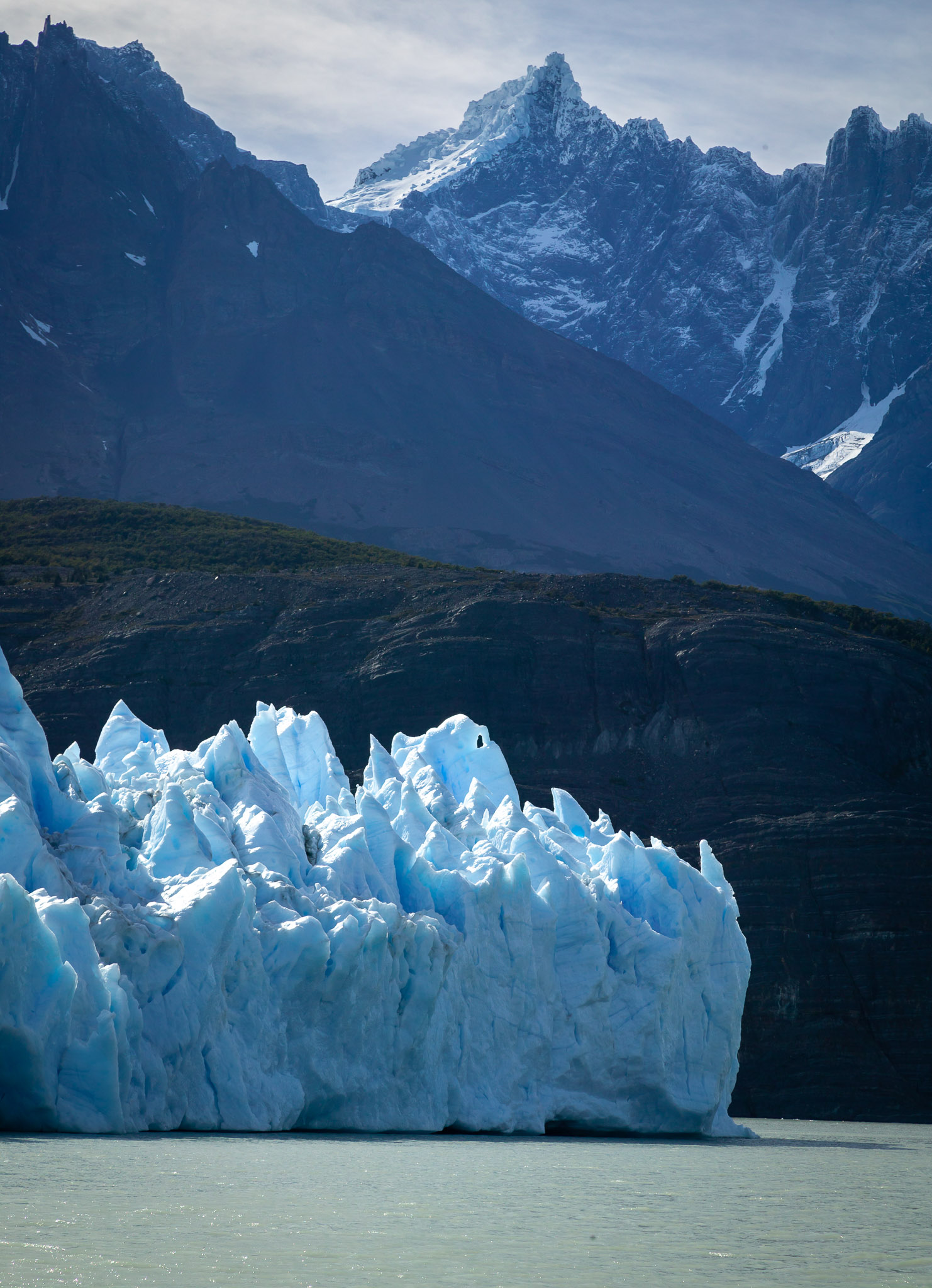 Cumbre Norte, Paine Grande in background, Glaciar Grey in foreground