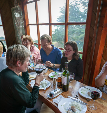 Another great meal, with great company, at Refugio Los Cuernos