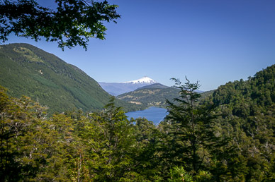 Lago Tinquilco & Volcan Villarrica, Parque Nacional Huerquehue