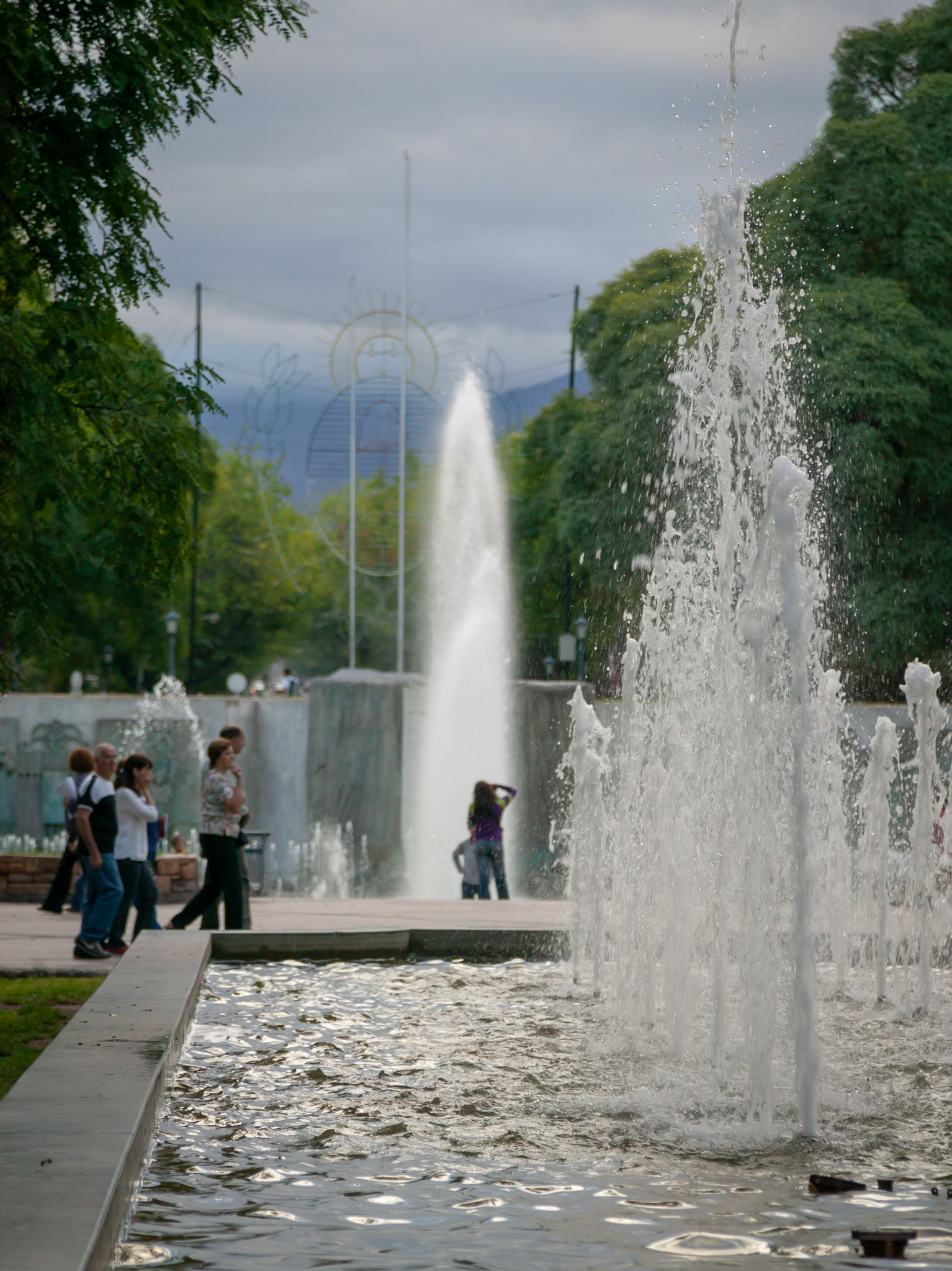 Downtown Mendoza, full of parks and water
