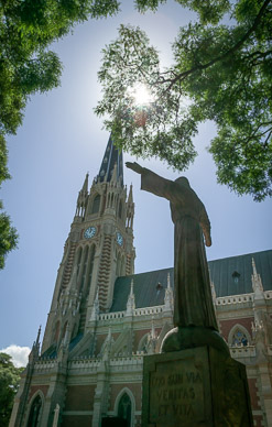 Suburb of San Isidro,  on the way to Tigre