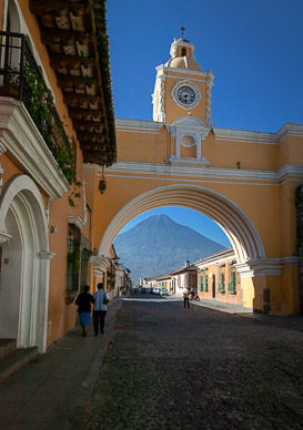 Antiqua's iconic Arch of Santa Catalina