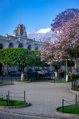 Antiqua's Parque Central
