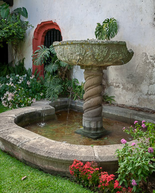 Antiqua fountains & ponds