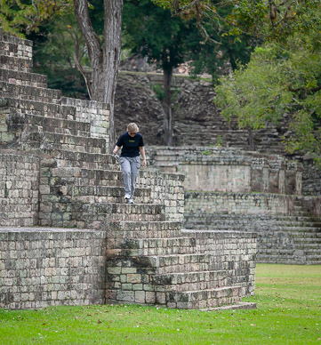 Rulers built Stella columns telling of their life