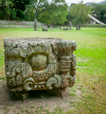 Rulers built Stella columns telling of their life