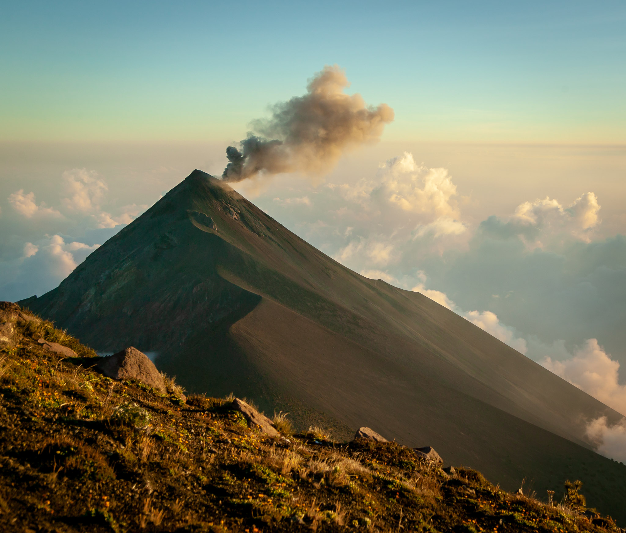 Active Volcán de Fuego nearby