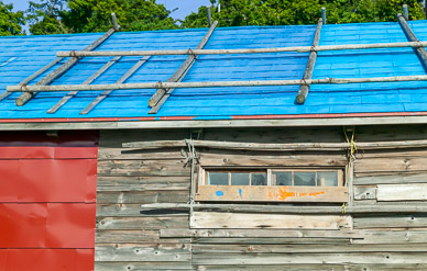 Old shed in Otaru