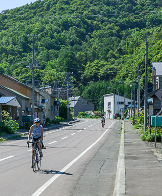 Cycling through farmland
