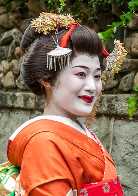 Geisha want-to-be's