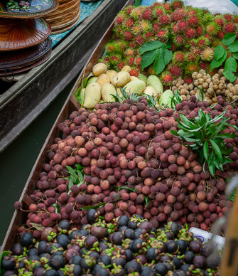 Damnoen Saduak Floating Market
