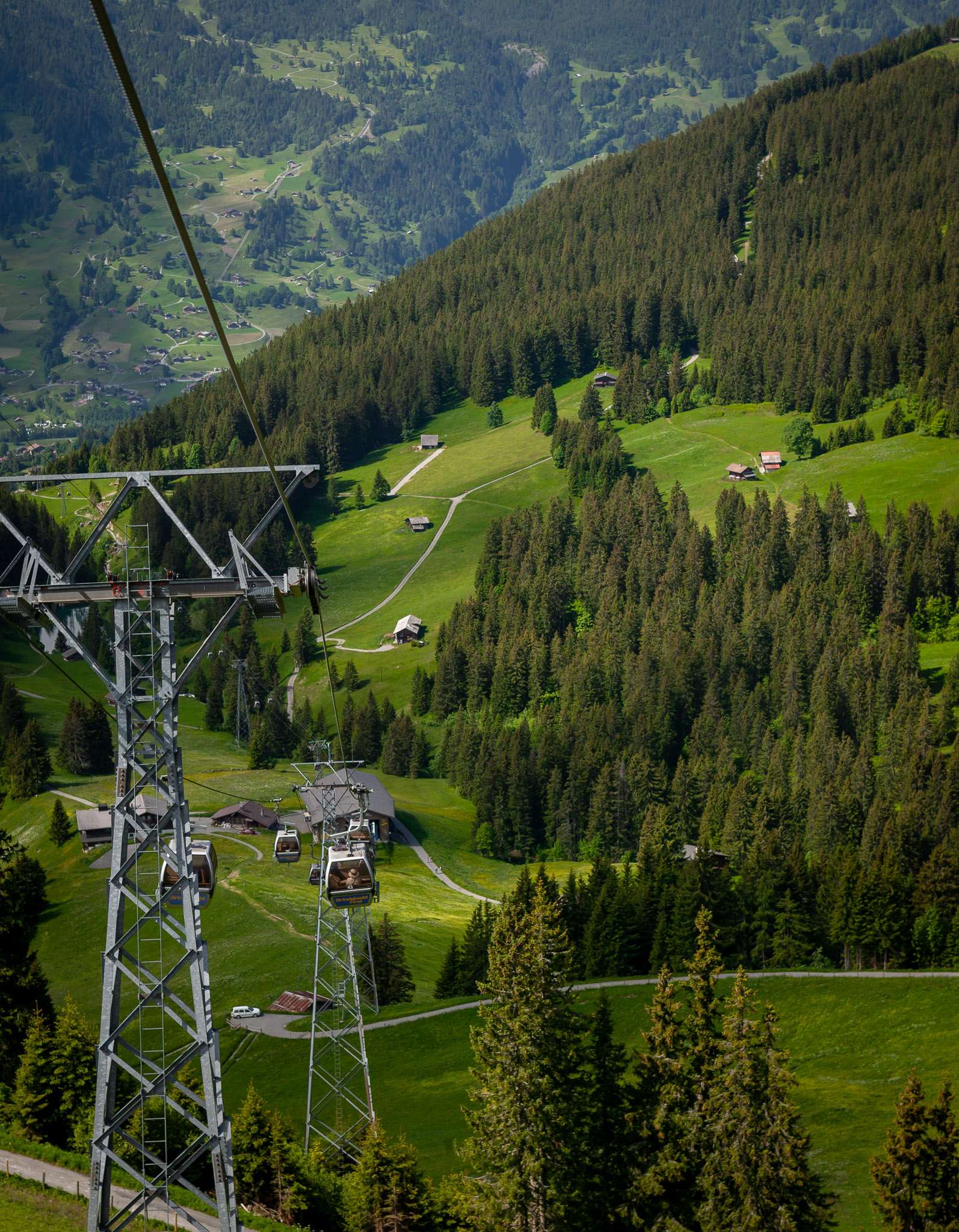 First gondola back down to Grindelwald – world's longest gondola
