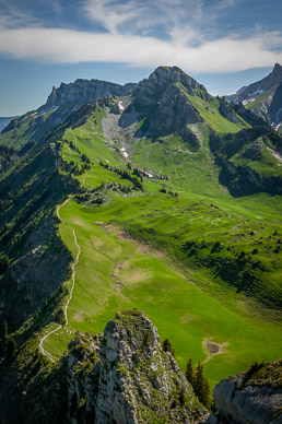 View along Schynige Platte-First-Grindelwald hike