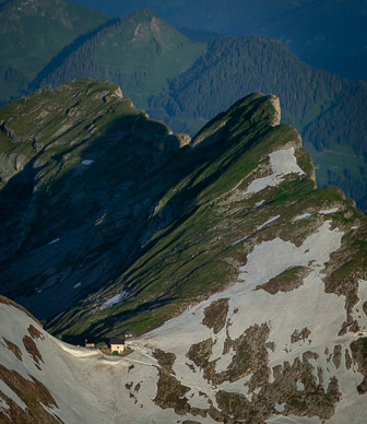 View back down to Weberhutte & the First ridge
