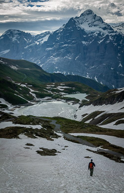 Approaching Bachalpsee