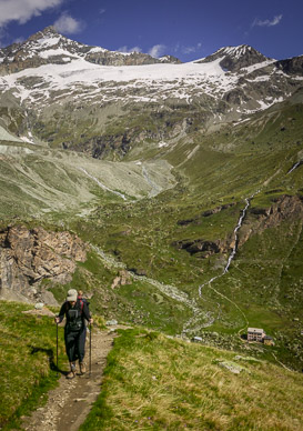 Hike out of Trift onto Höhbalm