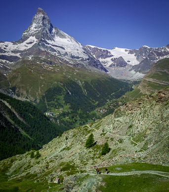 Hike from Sunnega to Fluhalp