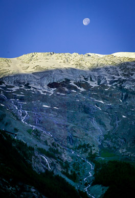 Dawn & moon from Saas Fee