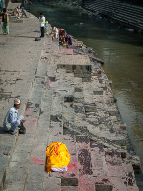 Cremation ceremony at Pashupatinath Temple