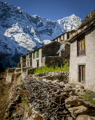 Thame Dechen Chokhorling Monastery