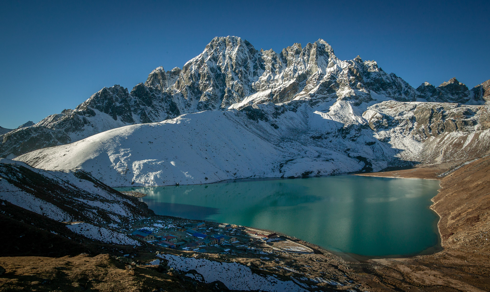 Morning from moraine ridge above Gokyo